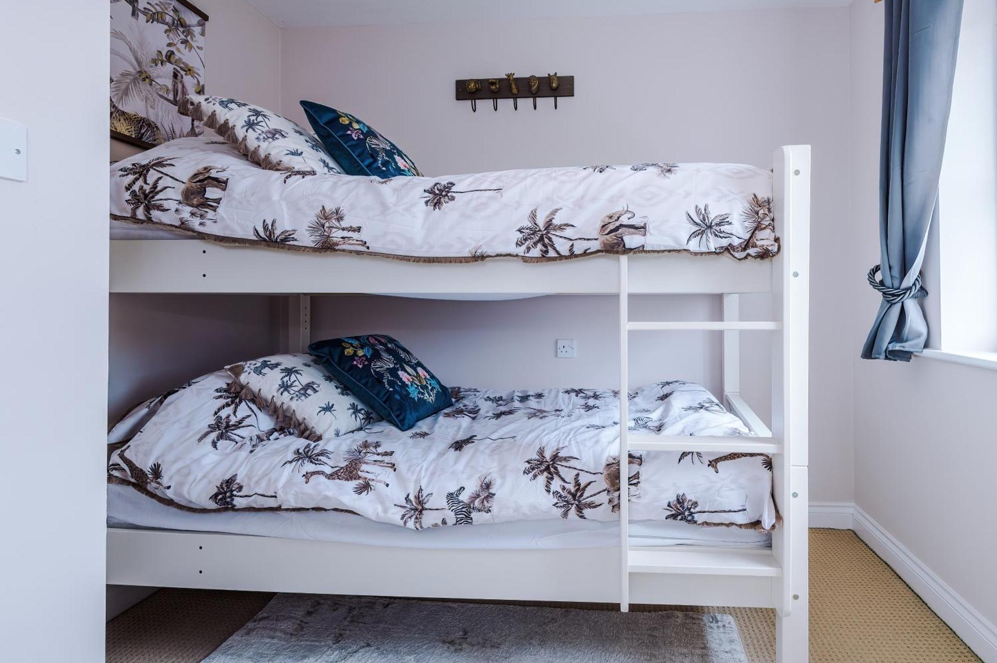 Beach Retreat With Hot Tub Sleeps 8 Престатін Екстер'єр фото